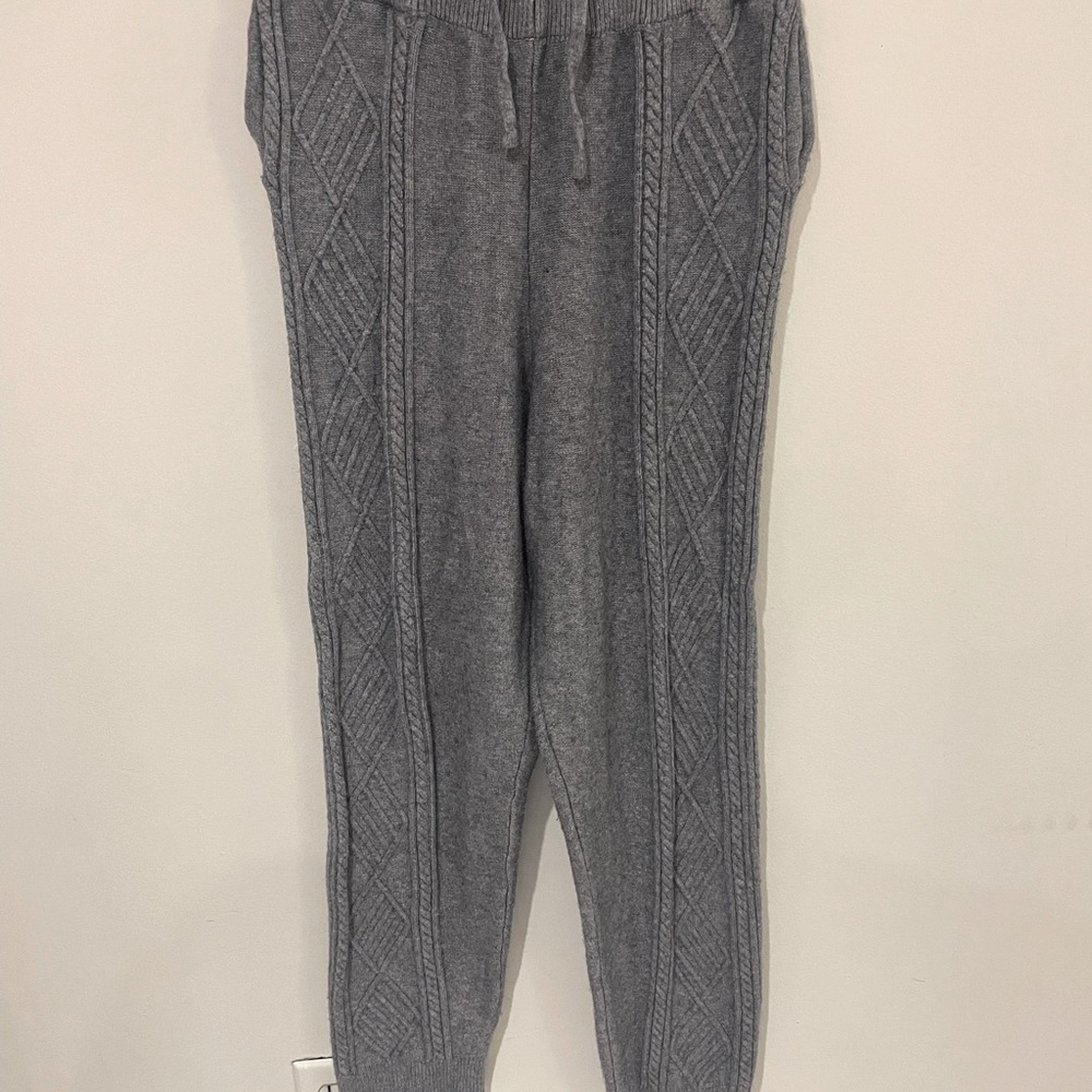 Grey LUNA sweatsuit set. Large
